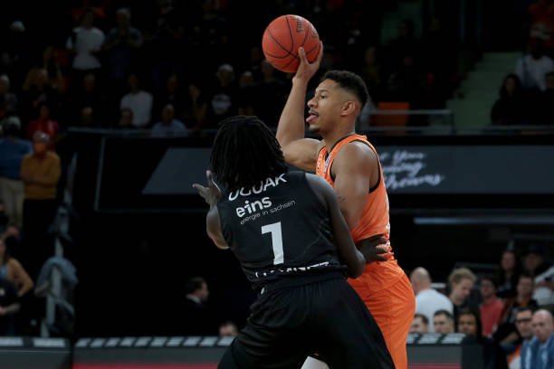 的不满情绪 的不满情绪