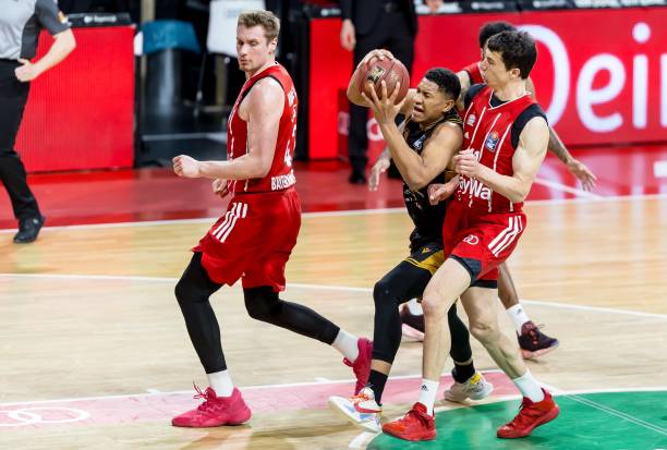 也是韦德职 也是韦德职